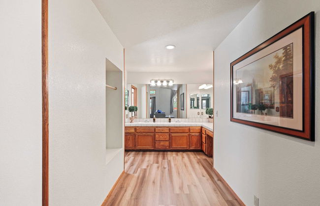 Alpenglow Chateau by Avantstay Ideal Big Bear Location w/ Pool Table & Hot Tub! - Foto 25