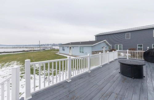 Waterfront Sodus Gem, Dock Game Loft Bay View - Foto 26