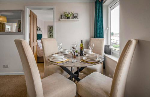 City and Airport - 2-Bed Contractor Base - Free Parking and Fast WiFi - Foto 30