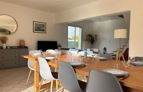 Villa des pontons Maison 5 chambres avec grand jardin clos et belle terrasse séjour spacieux lumineux à 2 kms de la plage d'Arromanches près de Bayeux, Omaha beach - table de ping pong - garage - Foto 12