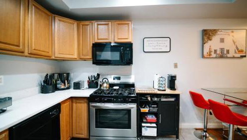 Stylish 5BR DC Retreat Backyard Free Parking - Foto 5