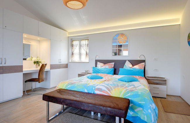 Villa in Novigrad With Pool Near Beach - Foto 3