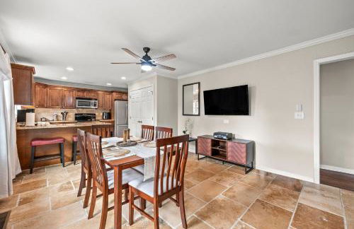 The Rhitreat, 2BR, 10 Min to Downtown & Airport - Foto 7