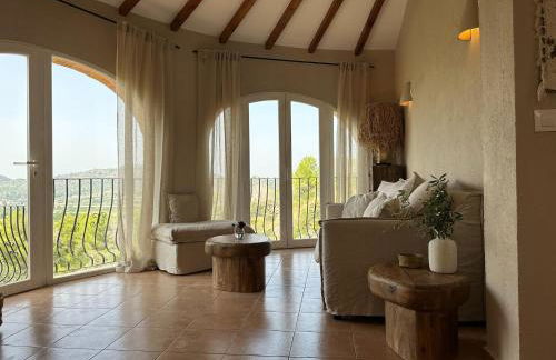 Beautiful villa with pool and stunning view - Foto 5