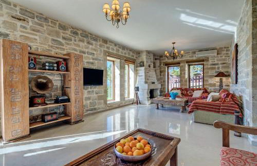 Hectoras Villa in Plaka BY APOKORONAS-VILLAS - Photo 55