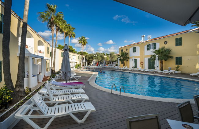 Apartaments Cales de Ponent - Foto 1