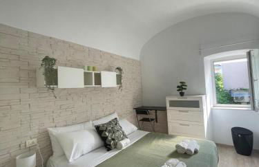 Cliffhouse - Guest House - Photo 18