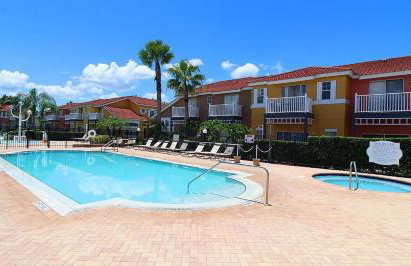 4BR w Heated Pool near Disney & Lake - Sleeps 10 - Foto 50