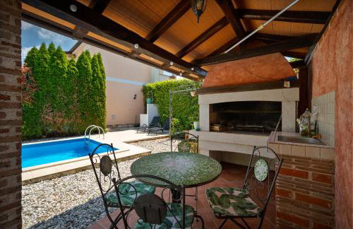 Luka with Private Pool - Foto 27