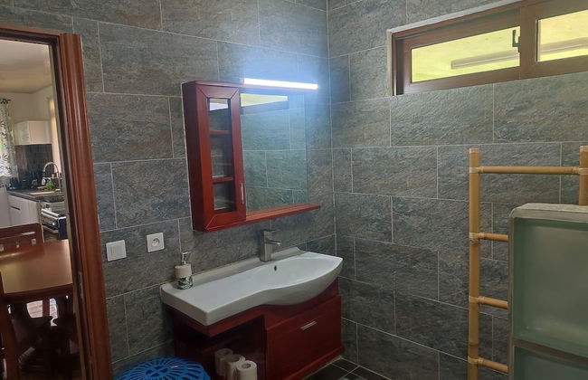 Moorea Here Lodge - Photo 12