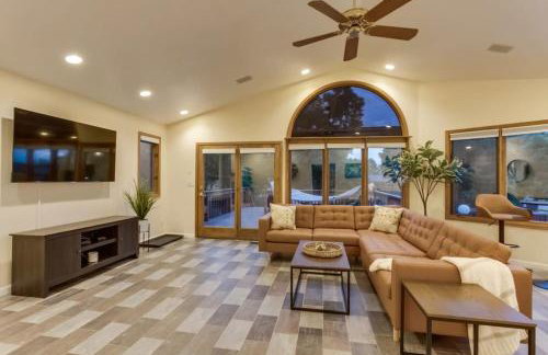 Backyard Oasis Pool Is A Beautiful Home - Photo 14