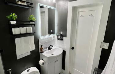 Calm 4BR-3BA 10 min DT Airport by LSP Homes - Foto 35