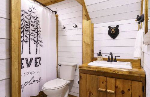 Cliffside Family Retreat with View - Foto 18