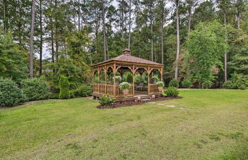 Secluded Acworth Mansion with Pool and Game Room! - Foto 39