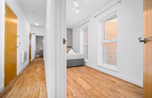 Stylish 2 Bedroom Flat in Birmingham JQ, Sleeps 6, Free WIFI and Secure Parking - Foto 2