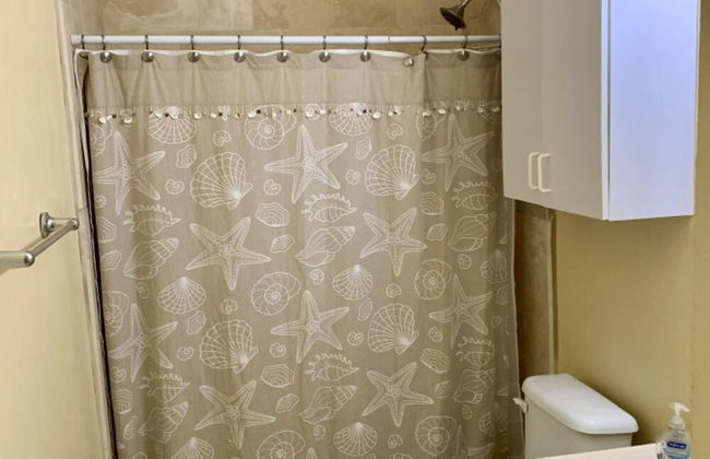 3 Suites Free Breakfast Steps to Beach - Photo 51