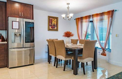 Juanita's Waterfront Villa - Foto 14