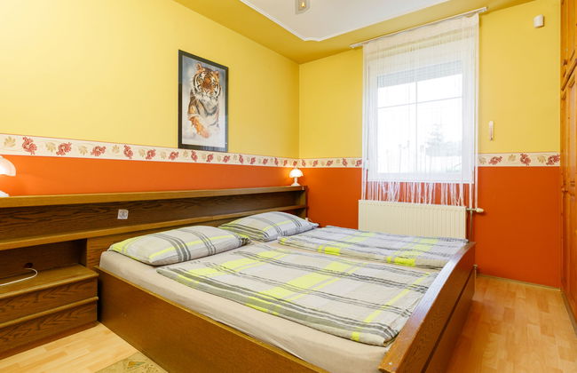 2 bedroom House in Kőröshegy with private pool and garden - Photo 8