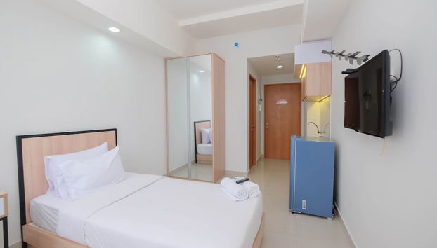 Best Choice Studio at Evenciio Apartment near UI - Photo 3