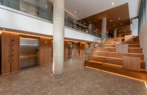 Moradia linda e moderna em um dos melhores bairros de Porto Alegre! - Foto 2