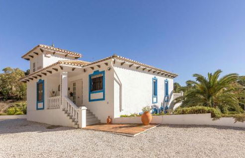 Lilia Barajas - Photo 16