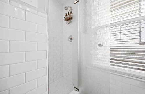 Charming Studio Stay in Vibrant Highlands Area - Foto 18