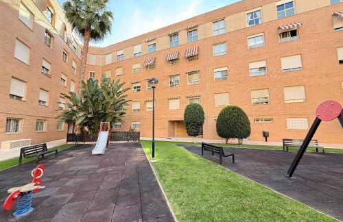 Encantador Ático a 2,6 km de la Playa - Foto 61