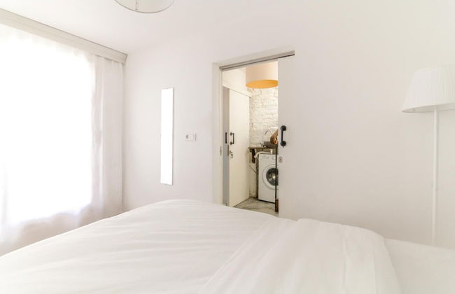 Single House Luminous and Chic Flat in Fatih - Photo 10