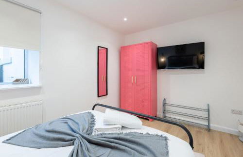 The Pinkish House - 4 bed home in the town centre - Foto 21