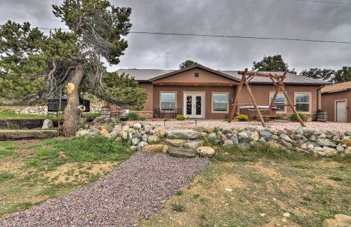 Stunning Home with Fire Pit, 11 Mi to Mt Yale! - Foto 37