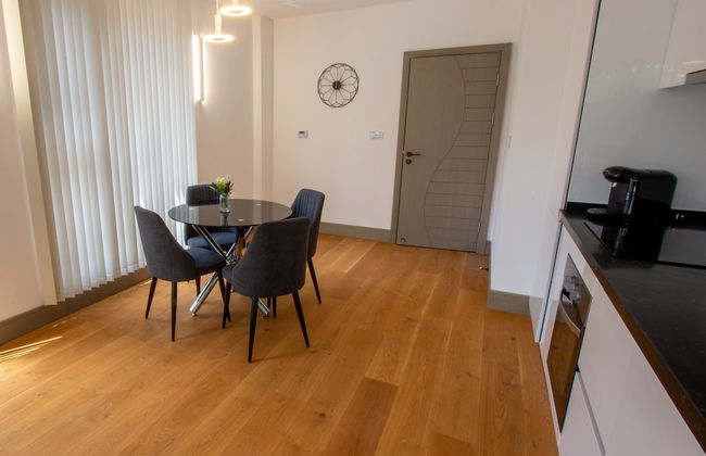 Kew Bridge by Charles Hope - Foto 21