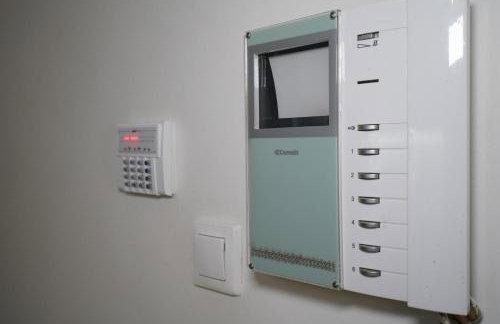 Garden Apartment next to the Mall -Private Parking - Photo 6