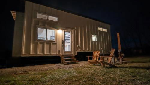 Unique Tiny Home Minutes from Downtown - Foto 4