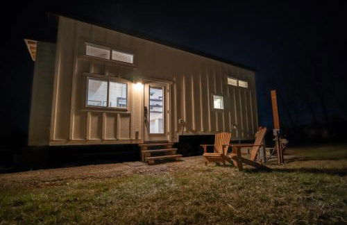 Unique Tiny Home Minutes from Downtown - Foto 4