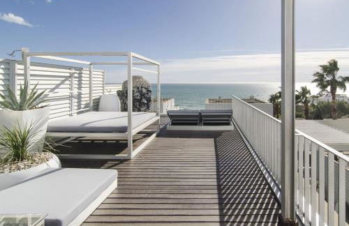 Duplex vistas mar con piscina - Photo 28