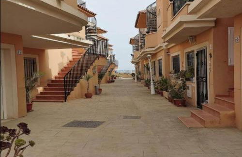 Inviting holiday home with pool - Foto 30