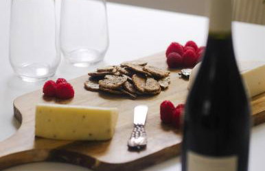 Chicago Chic, Cozy 1BR with Stylish Workspace - Photo 4