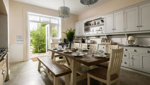 Downwood Vineyard Manor House in Idyllic Countryside - Foto 5