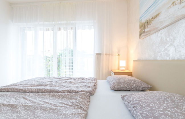 Spacious Holiday Home near Sea - Foto 3