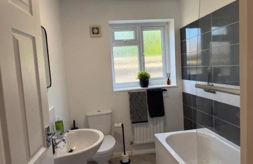 Gatwick 2 Bed Apartments Free Parking - Foto 29