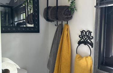 Flying Scotsman Unique Carriage Pet Friendly! Lazy Spa can be available upon request with additional cost of 40 - Foto 25