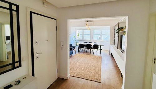 NEW 3 Bedroom Beachfront Apartment - Foto 1