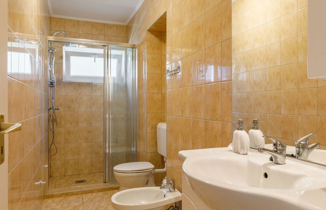 4 bedroom House in Balatonfenyves with garden and terrace - Photo 17