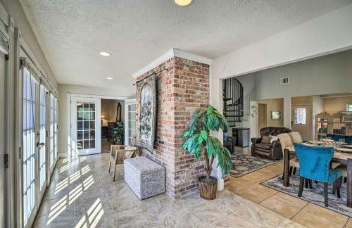 Spacious Seabrook Home with Patio 1 Mi to Beach! - Foto 19