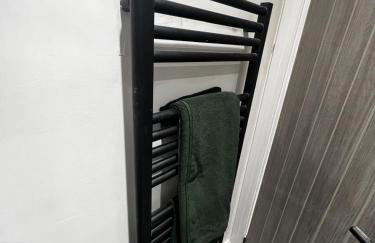 ResiLets - Mood Studio 4 - Town centre studio room with en-suite - Foto 4