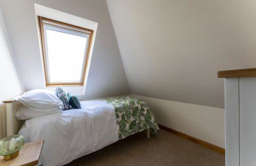 St Michael's - Photo 48