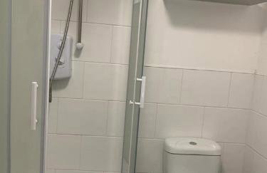 CityNights Studios with Free Parking - Foto 35