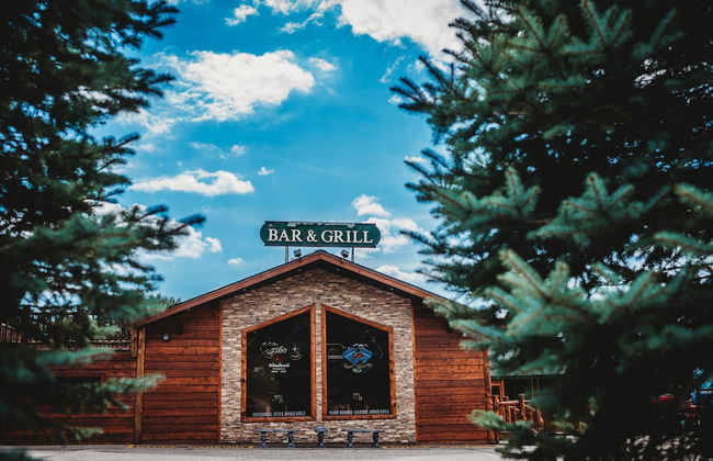 Edge-O-Dells Resort - 21 and Older - Photo 48