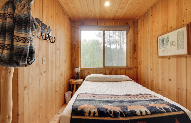 Pet-Friendly House with Deck Near Crater Lake! - Foto 33