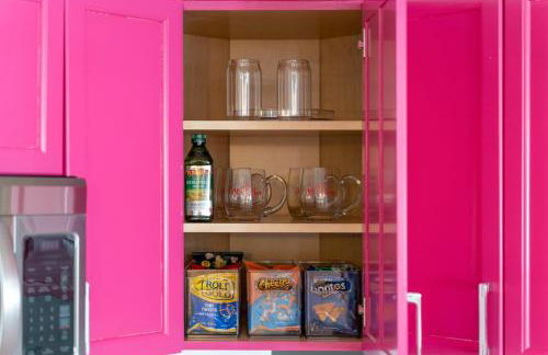 INSTA worthy Home! *Sleeps 8* - Walker's Point! - Foto 56